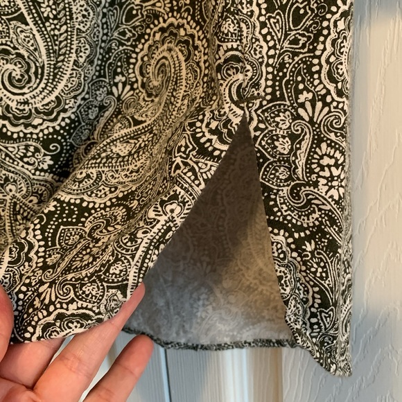 Croft & Barrow, Button Down Blouse with Convertible Sleeves, size 1X, EUC - Picture 6 of 9